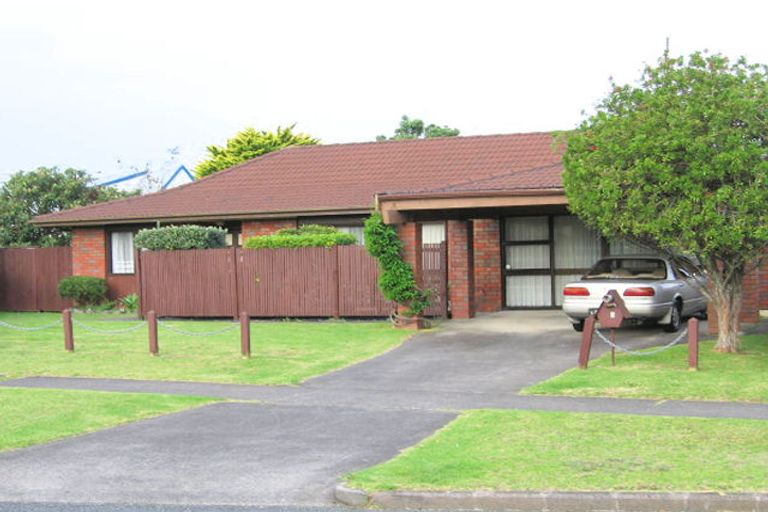 Photo of property in 15 Dianne Louise Drive, Half Moon Bay, Auckland, 2012