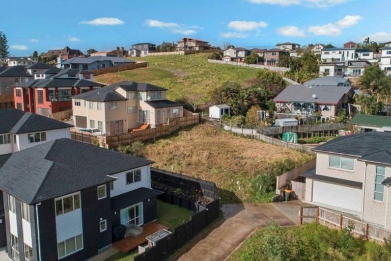 Photo of property in 19 Shibata Rise, Ranui, Auckland, 0612
