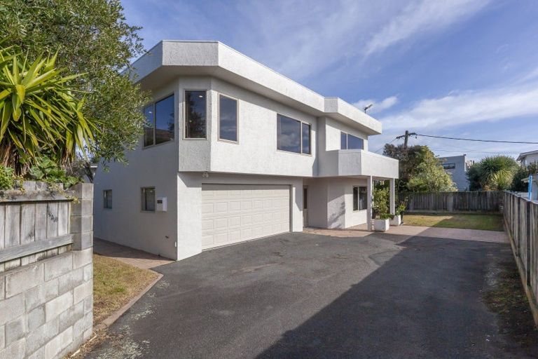 Photo of property in 118a Seaview Road, Paraparaumu Beach, Paraparaumu, 5032
