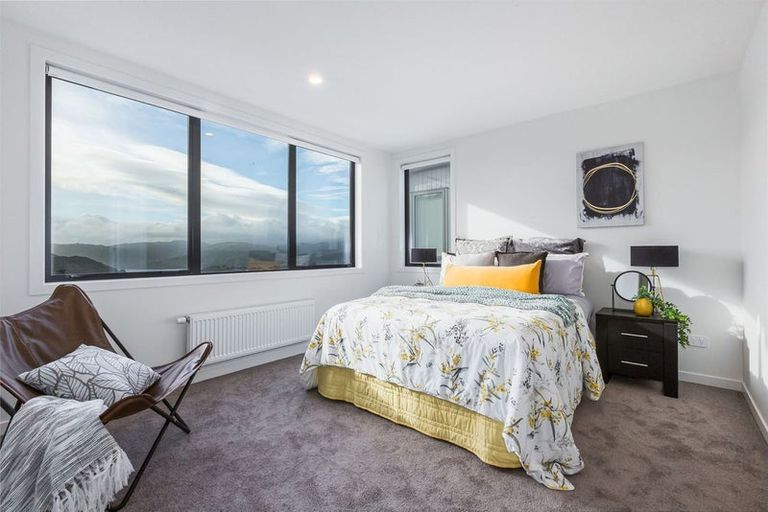 Photo of property in 8 Skysail Lane, Whitby, Porirua, 5024