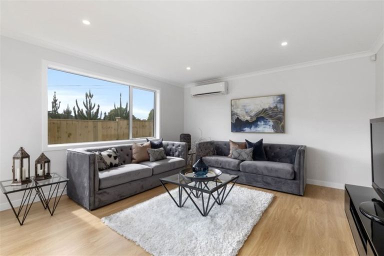 Photo of property in 22 Jeroboam Loop, Kumeu, 0810