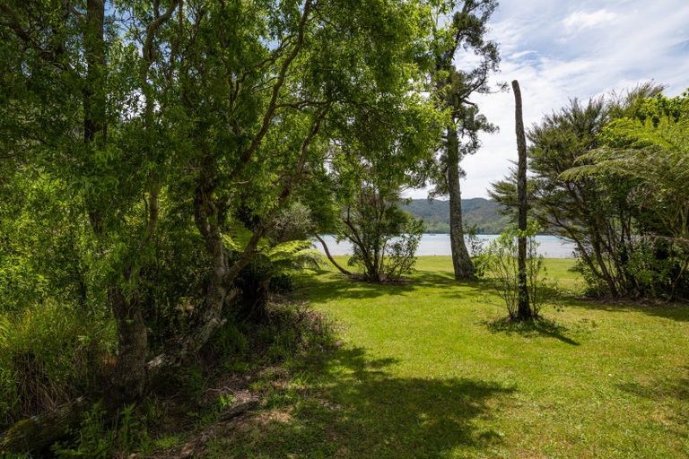 Photo of property in 61 Hope Drive, Okiwi Bay, 7193