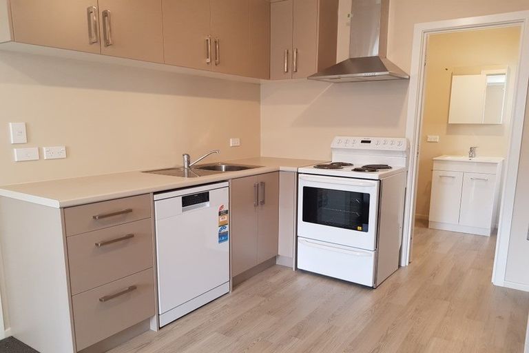 Photo of property in 3/24 Hori Street, Vogeltown, New Plymouth, 4310