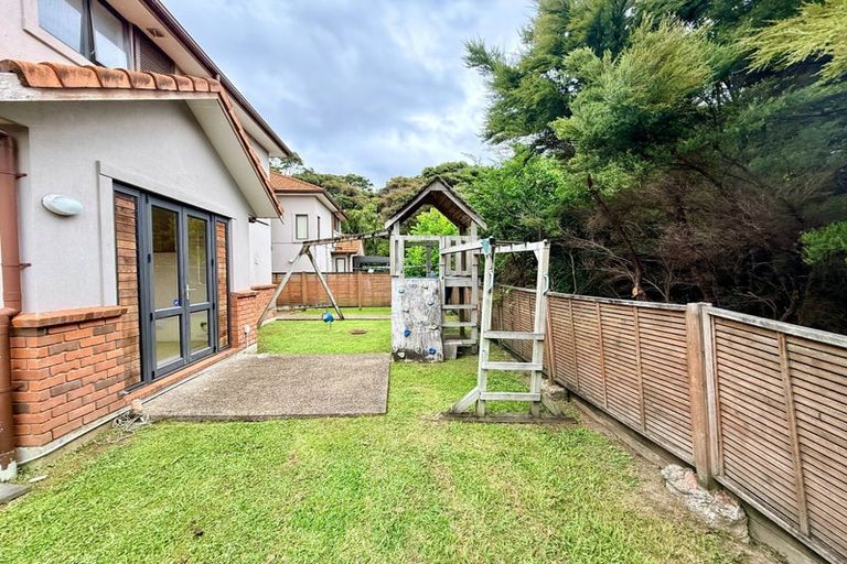 Photo of property in 46 Greenbough Lane, Greenhithe, Auckland, 0632