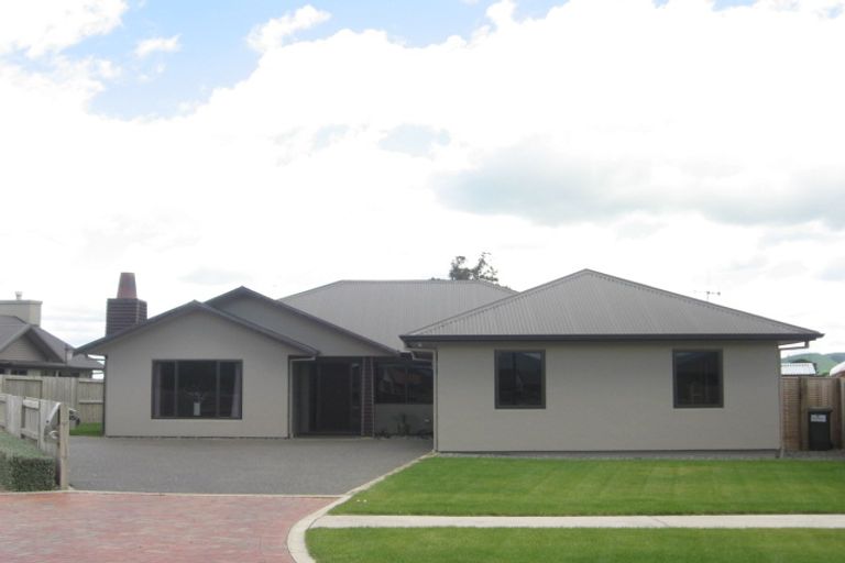 Photo of property in 65 Oaklands Drive, Cambridge, 3434