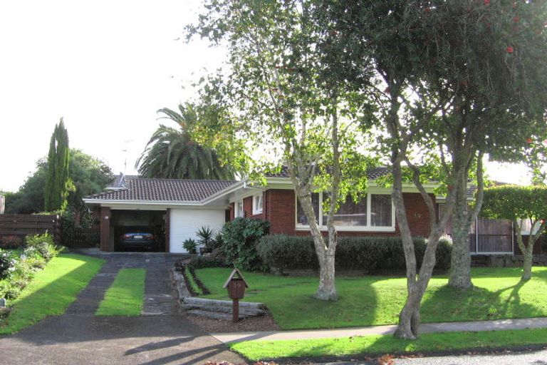 Photo of property in 39 Galvan Avenue, Sunnyhills, Auckland, 2010