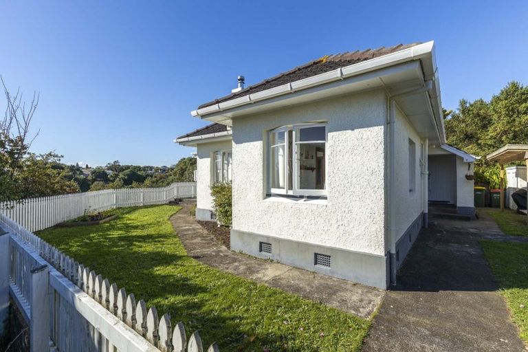 Photo of property in 8 Lynmouth Heights, Lynmouth, New Plymouth, 4310