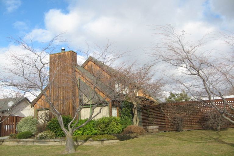 Photo of property in 12 Cherry Court, Wanaka, 9305