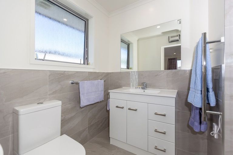 Photo of property in 1 Aqua Way, Paraparaumu, 5032