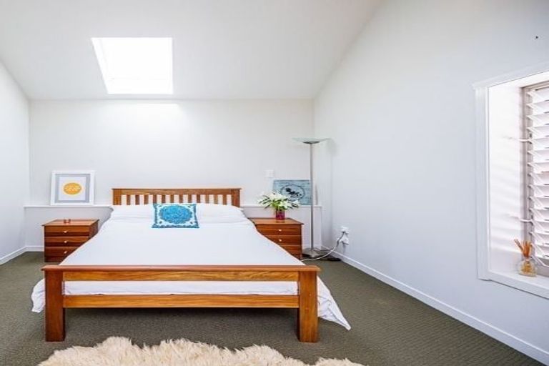 Photo of property in 9 Wharf Road, Albany, Auckland, 0632