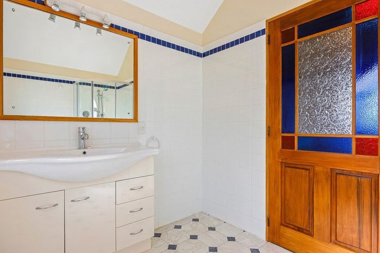 Photo of property in 24 Bayview Place, Cass Bay, Lyttelton, 8082