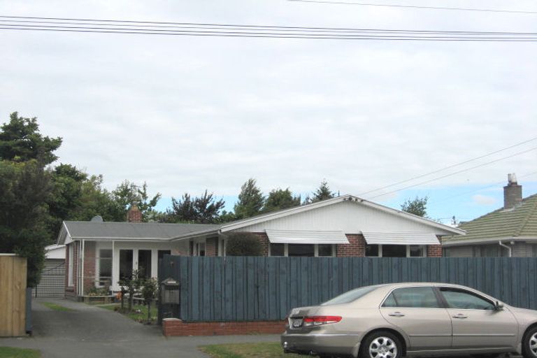 Photo of property in 10 Cotswold Avenue, Bishopdale, Christchurch, 8053