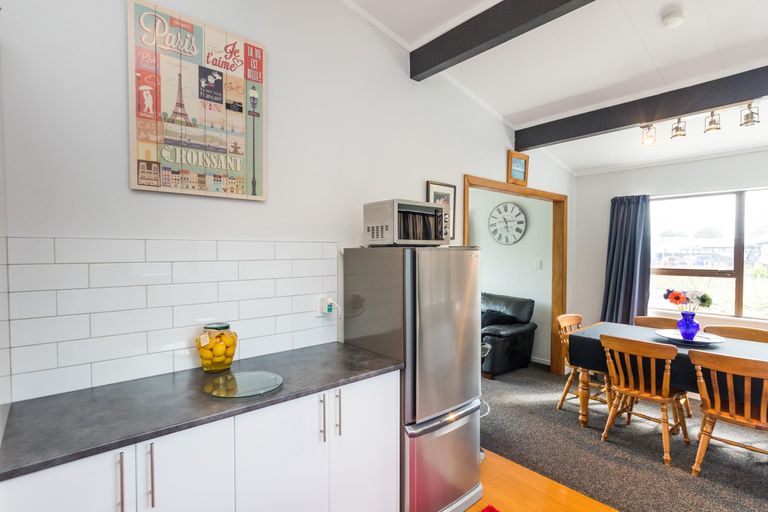 Photo of property in 43 Havelock Avenue, Westbrook, Palmerston North, 4412