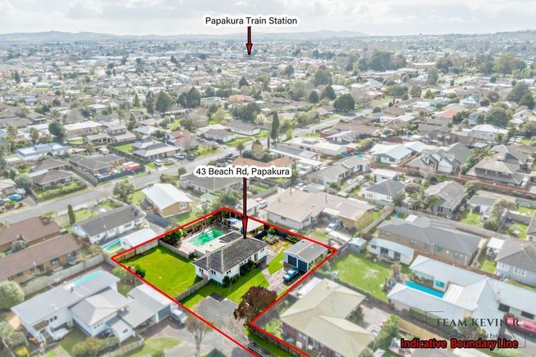 Photo of property in 43 Beach Road, Pahurehure, Papakura, 2113