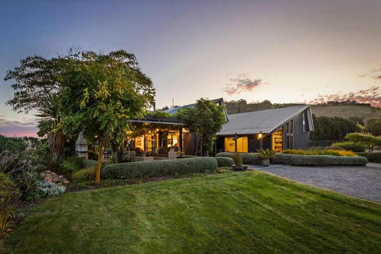 Photo of property in 35 Waimarama Road, Havelock North, 4294