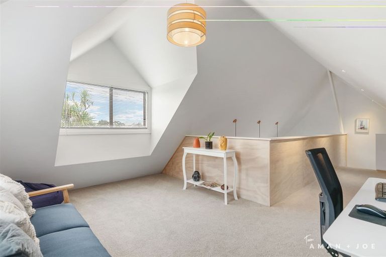 Photo of property in 1/234 Henderson Valley Road, Henderson, Auckland, 0612