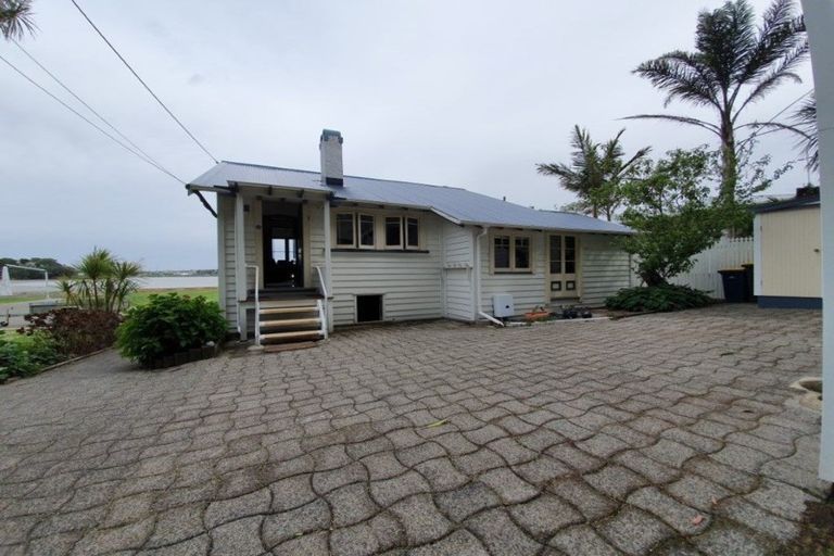 Photo of property in 83 Norwood Road, Bayswater, Auckland, 0622