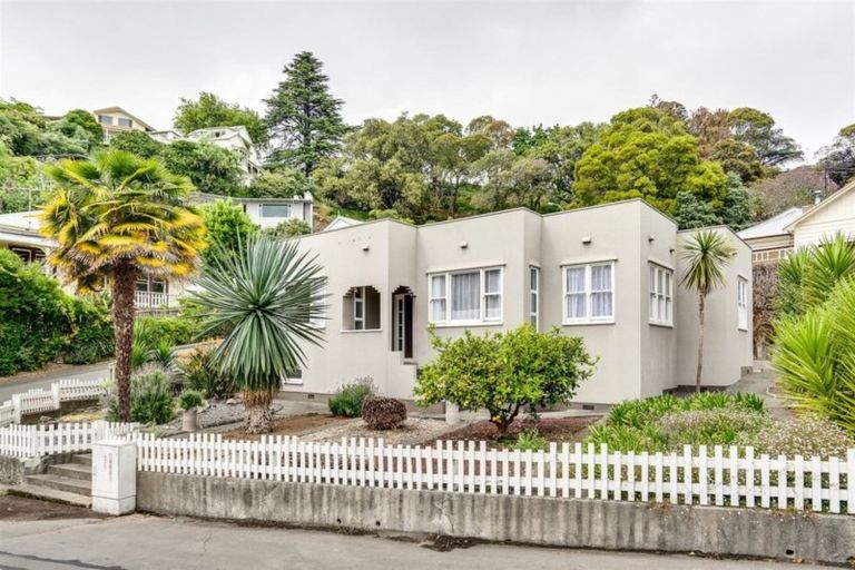 Photo of property in 1a Goldsmith Terrace, Hospital Hill, Napier, 4110