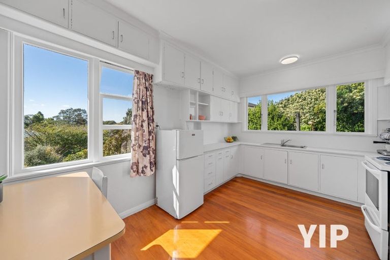 Photo of property in 17 Hollies Crescent, Johnsonville, Wellington, 6037