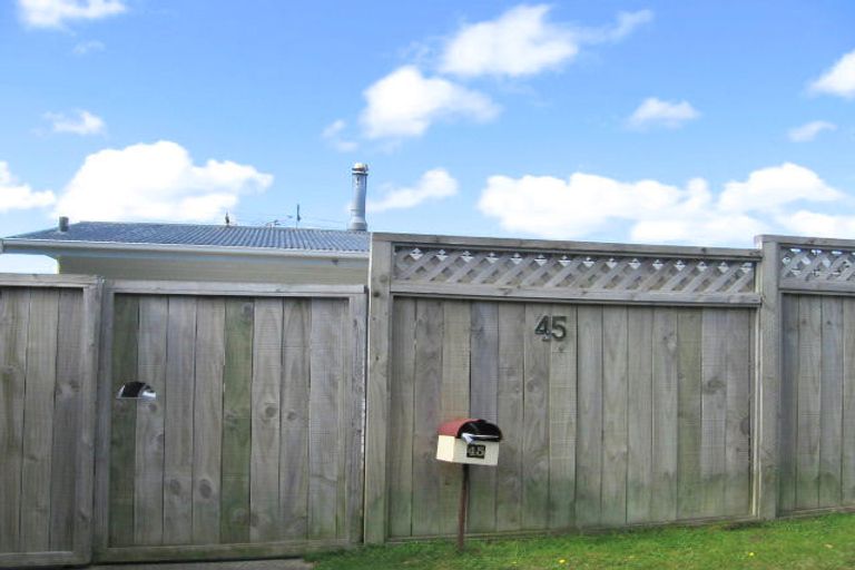 Photo of property in 45 Allington Road, Karori, Wellington, 6012