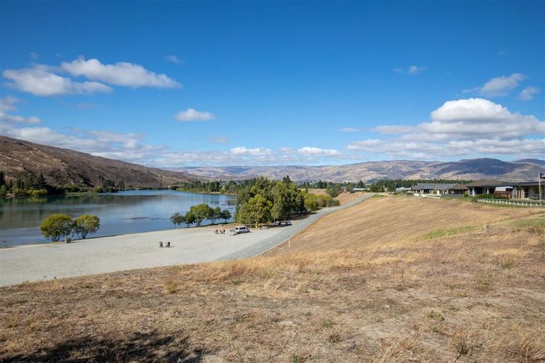 Photo of property in 22 Matthews Crescent, Cromwell, 9310