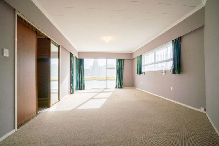 Photo of property in 1 Wedgwood Grove, Highbury, Palmerston North, 4412