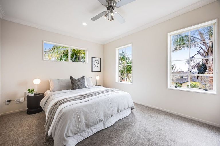 Photo of property in 54 Leafield Crescent, Henderson, Auckland, 0612