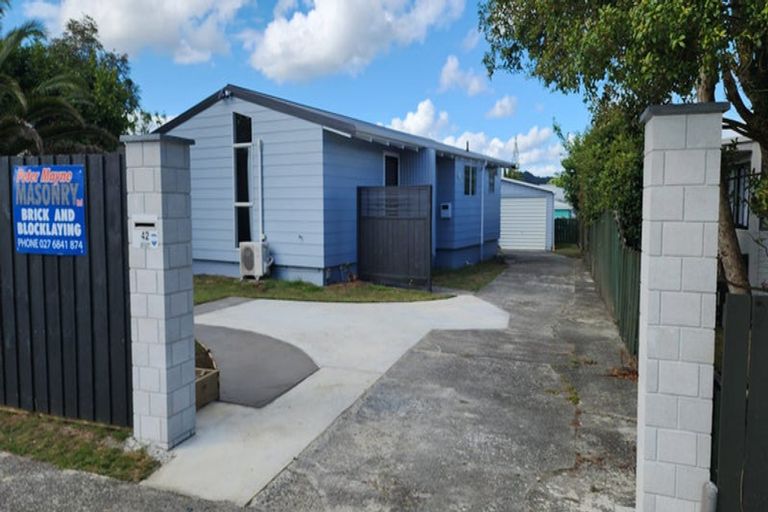 Photo of property in 42 Paramount Parade, Tikipunga, Whangarei, 0112