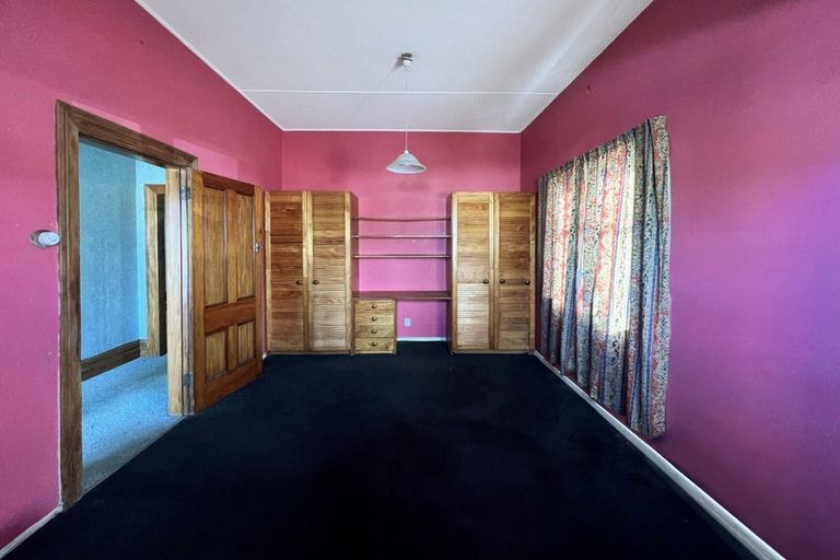 Photo of property in 35 Riddlers Crescent, Petone, Lower Hutt, 5012