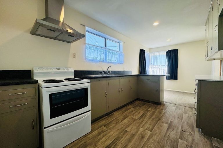 Photo of property in 2/109 Domain Terrace, Spreydon, Christchurch, 8024