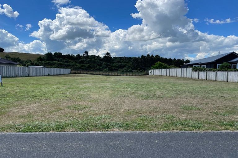 Photo of property in 40 Montgomery Crescent, Kinloch, Taupo, 3377