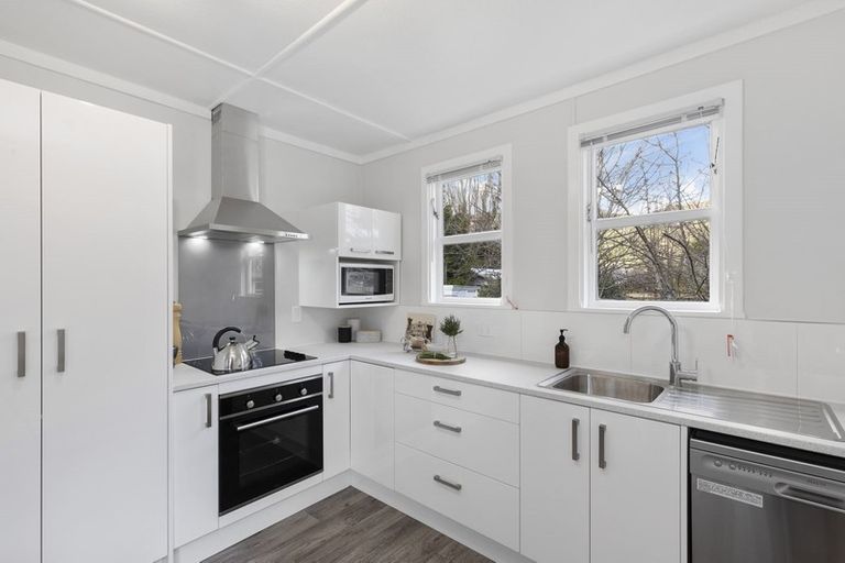 Photo of property in 180 Naenae Road, Naenae, Lower Hutt, 5011