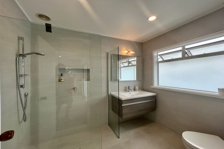 Photo of property in 10 Asbury Crescent, Campbells Bay, Auckland, 0630
