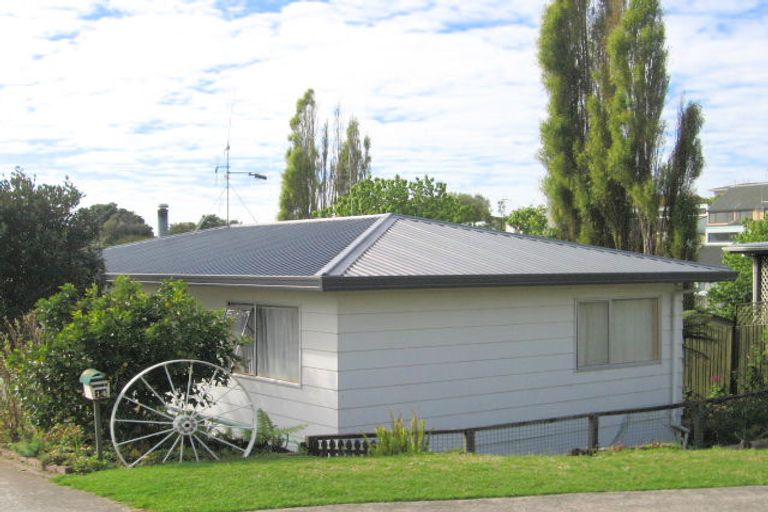 Photo of property in 14 Russell Place, Brookfield, Tauranga, 3110