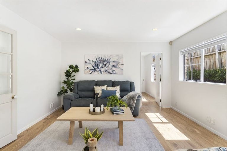 Photo of property in 1/71 Wellington Street, Howick, Auckland, 2014