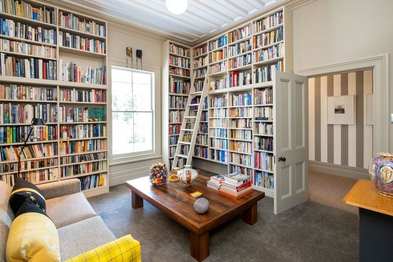 Photo of property in 1 France Road, Bluff Hill, Napier, 4110