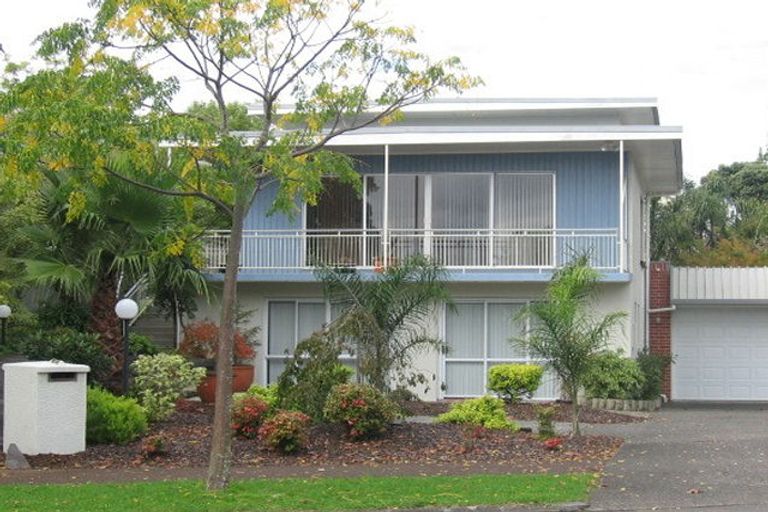 Photo of property in 64 Fisher Parade, Sunnyhills, Auckland, 2010
