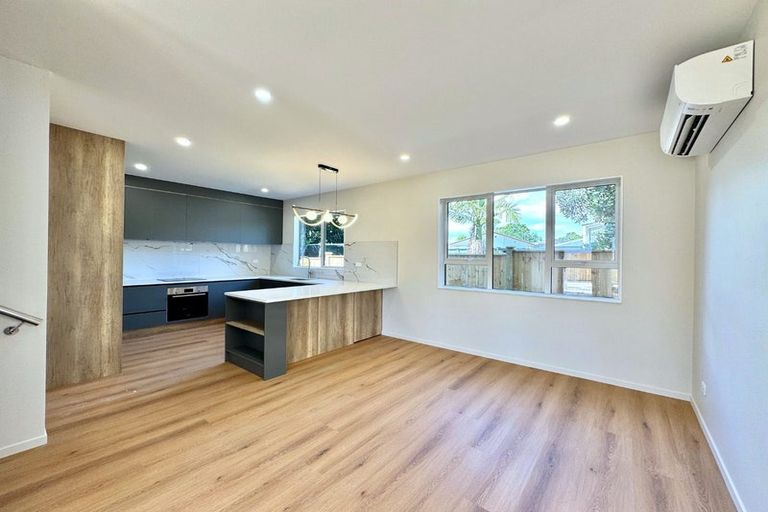 Photo of property in 118 Pigeon Mountain Road, Half Moon Bay, Auckland, 2012