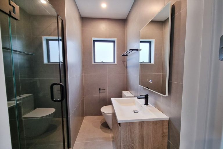 Photo of property in 6 Coast Garden Drive, Hobsonville, Auckland, 0616