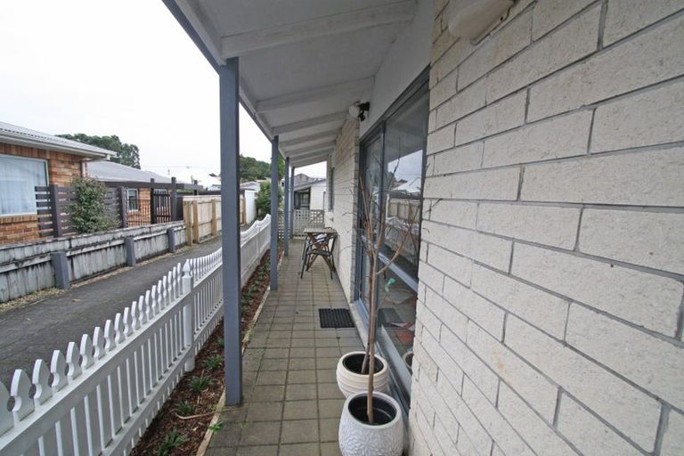 Photo of property in 47 Gilbert Street, New Plymouth, 4310