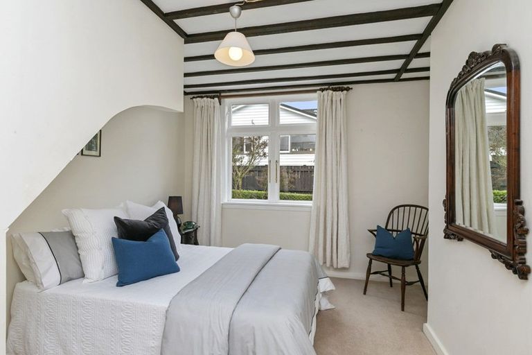 Photo of property in 15 Marsden Avenue, Karori, Wellington, 6012