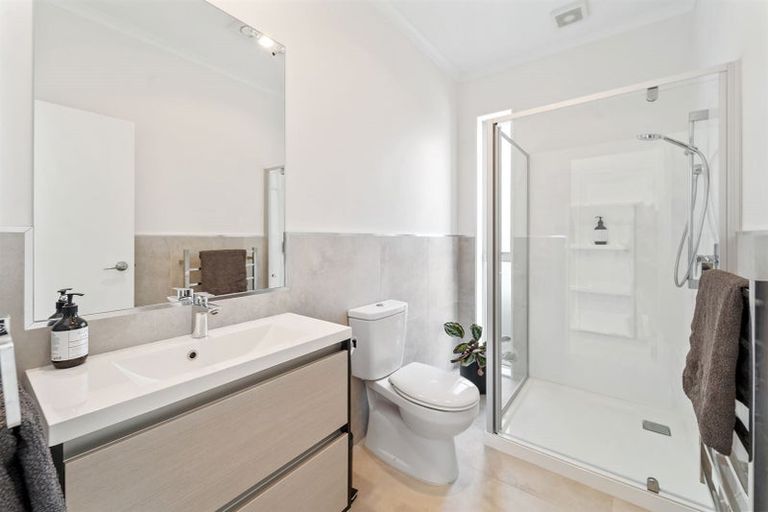 Photo of property in 21 Tyler Davies Drive, Red Beach, 0932