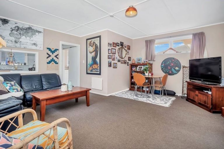 Photo of property in 115a Oceanview Road, Mount Maunganui, 3116