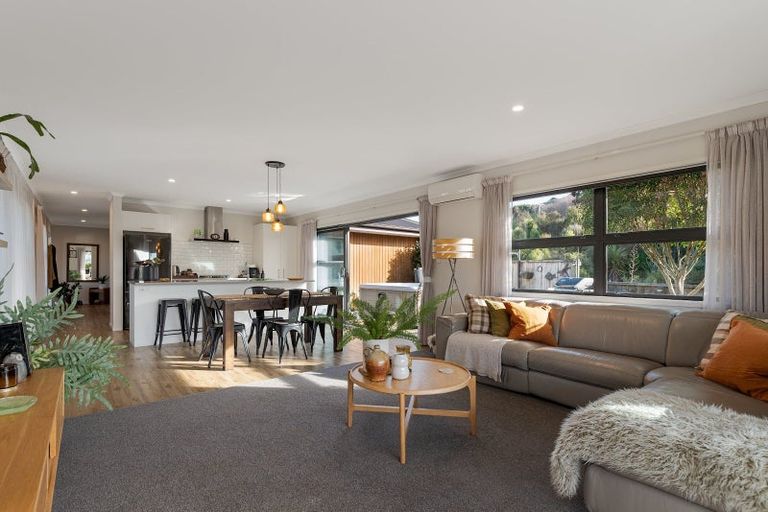 Photo of property in 38 Pakanga Grove, Pyes Pa, Tauranga, 3112