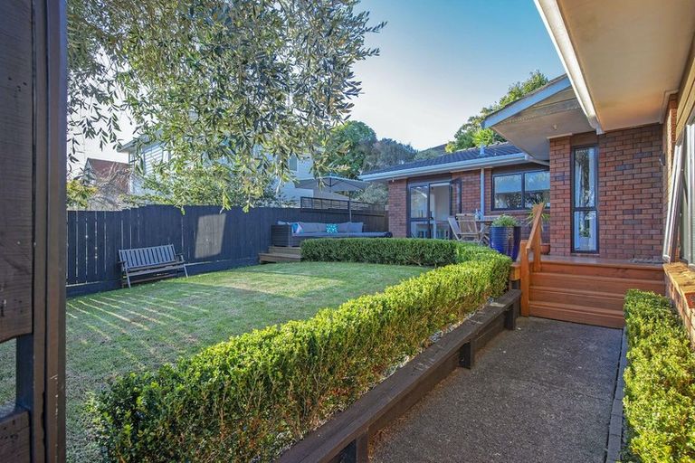 Photo of property in 1/25 Nicholas Road, Somerville, Auckland, 2014