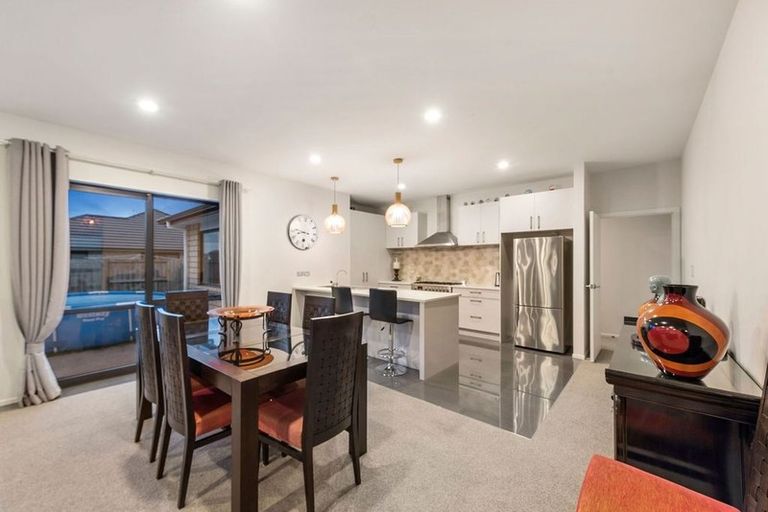 Photo of property in 5 Teatree Close, Huntington, Hamilton, 3210