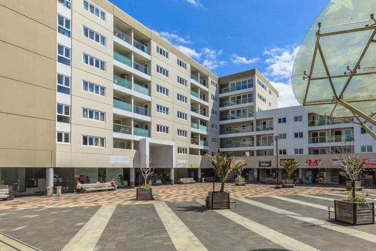 Photo of property in 405/26 Remuera Road, Newmarket, Auckland, 1050