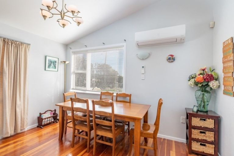 Photo of property in 23 Awatea Street, Ranui, Porirua, 5024