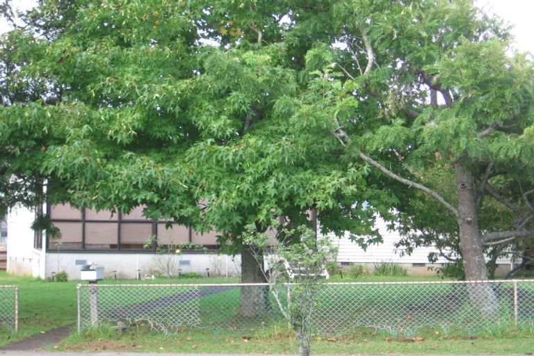 Photo of property in 37 Mcleod Road, Henderson, Auckland, 0612