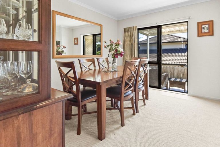 Photo of property in 8 Jelas Road, Red Beach, 0932